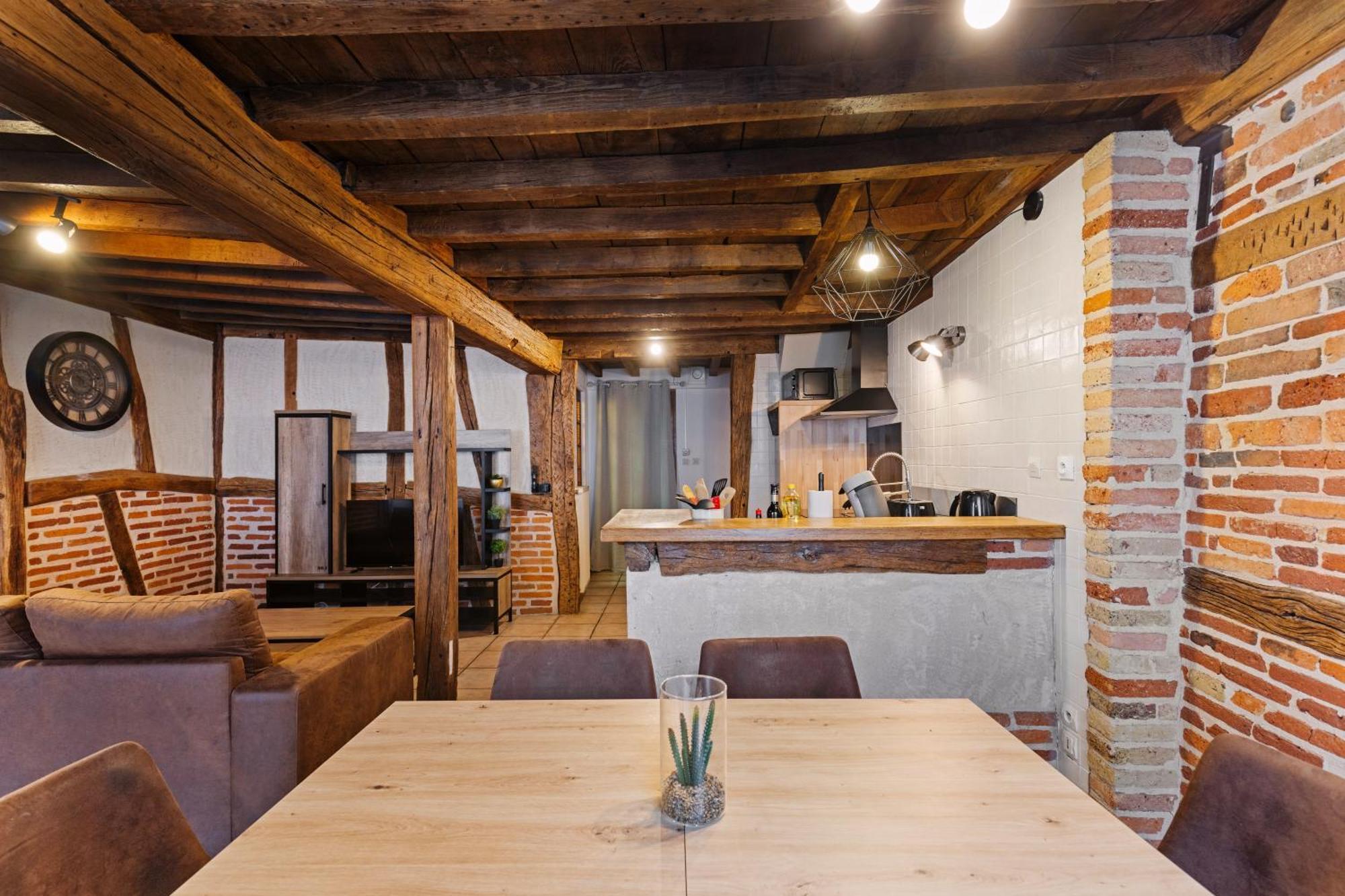 Les Chambres Tonics Montrevel-en-Bresse ภายนอก รูปภาพ