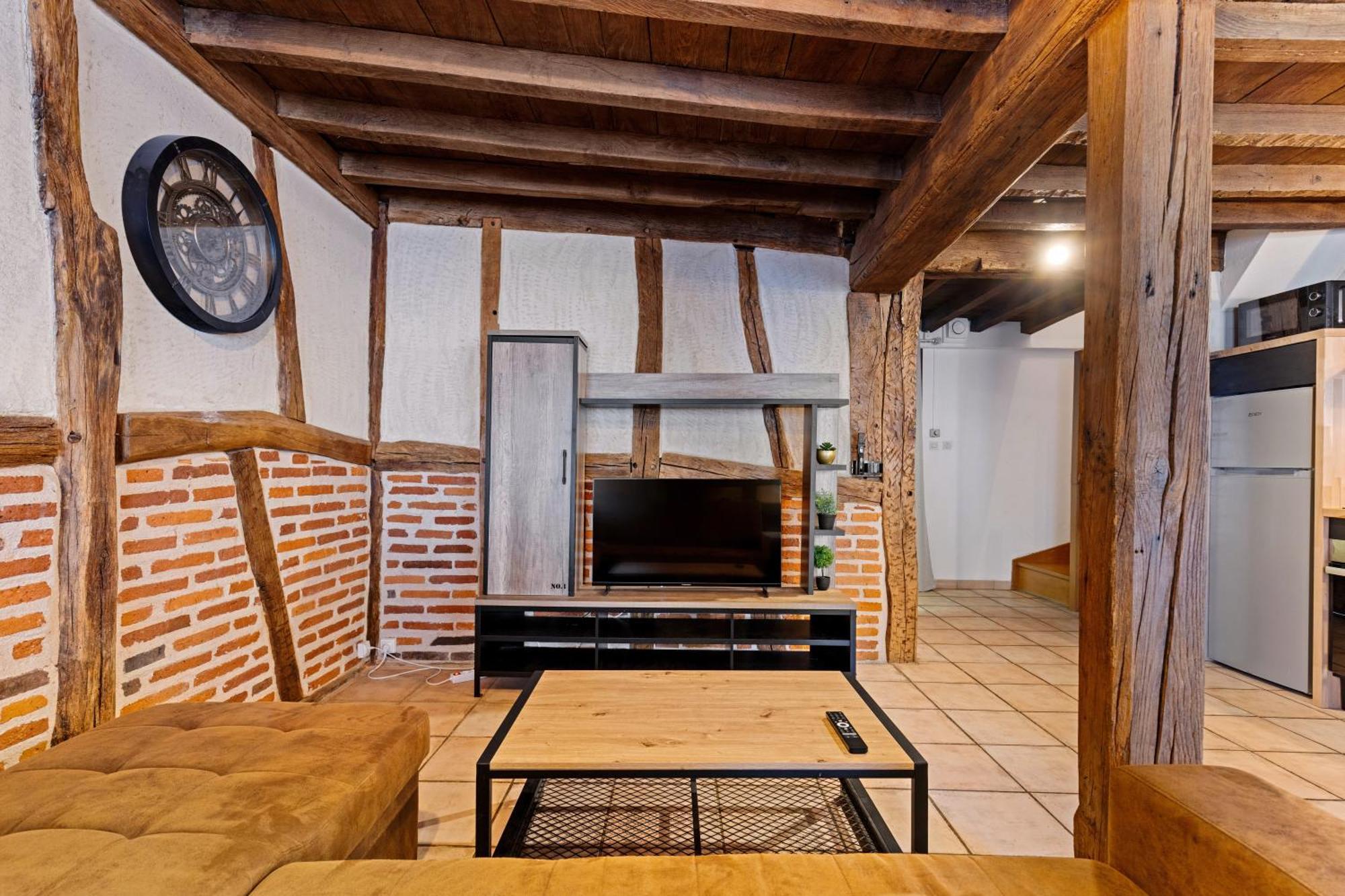 Les Chambres Tonics Montrevel-en-Bresse ภายนอก รูปภาพ