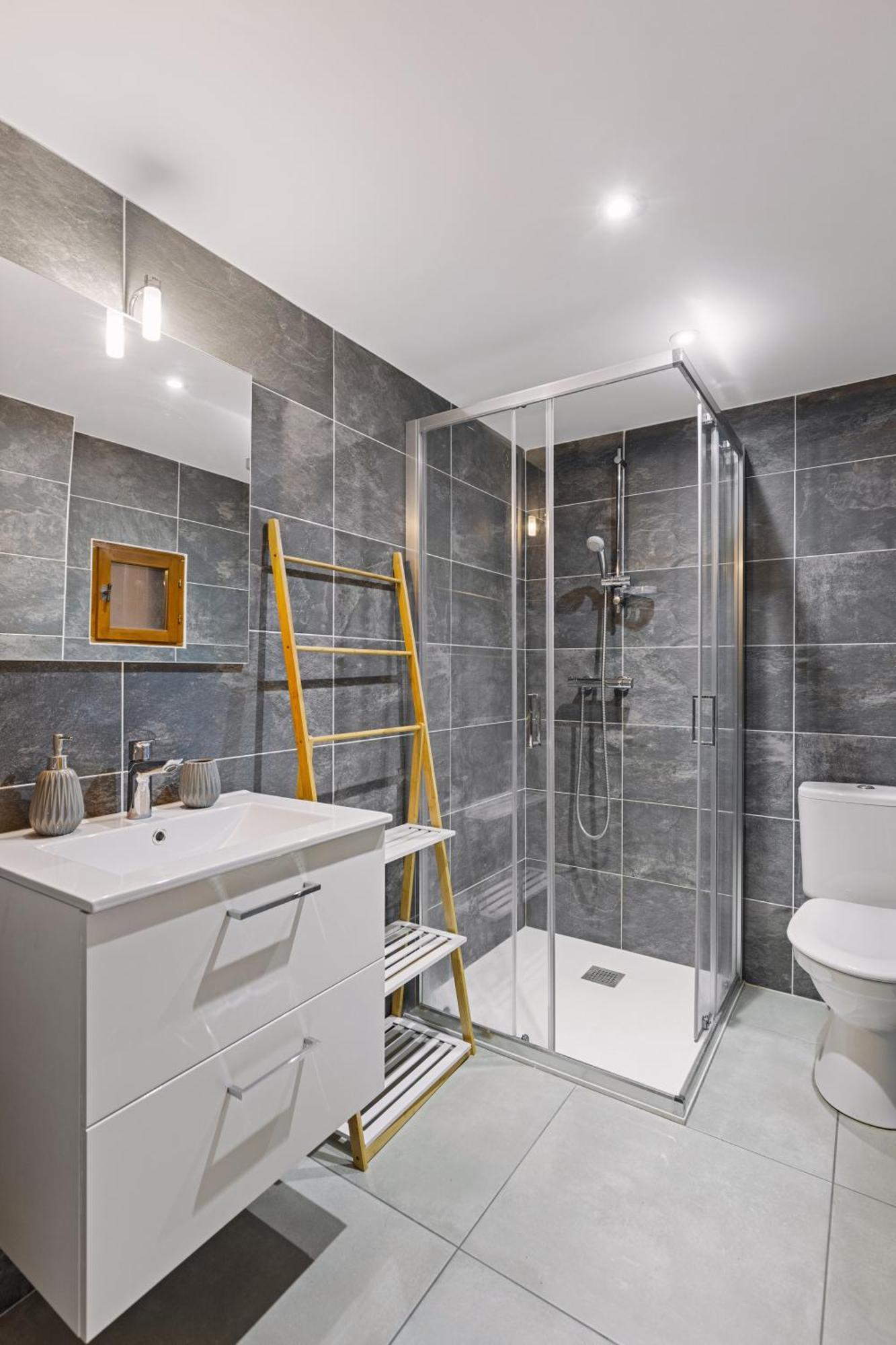 Les Chambres Tonics Montrevel-en-Bresse ภายนอก รูปภาพ